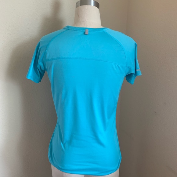 Nike running top - Picture 2 of 2